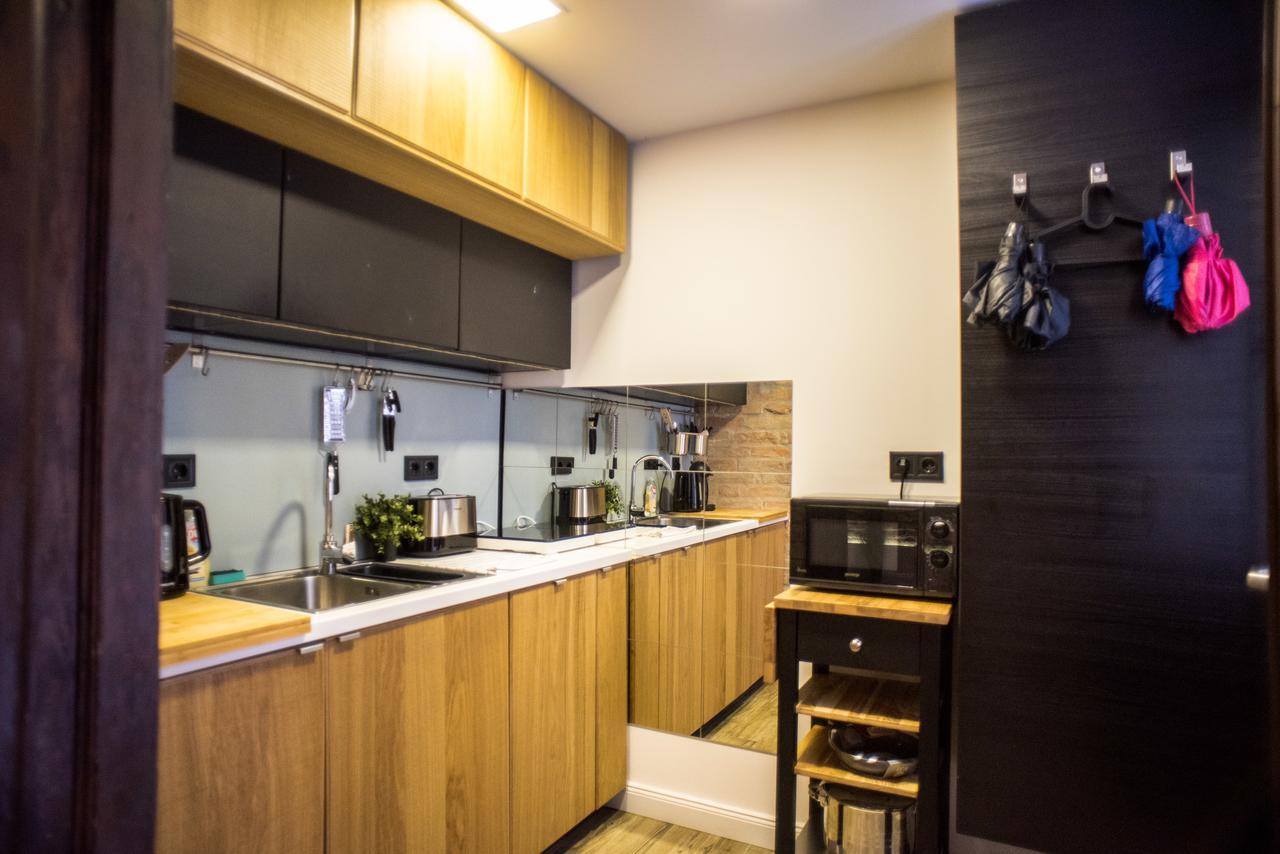 Very Stylish And Fresh In The Center Apartment